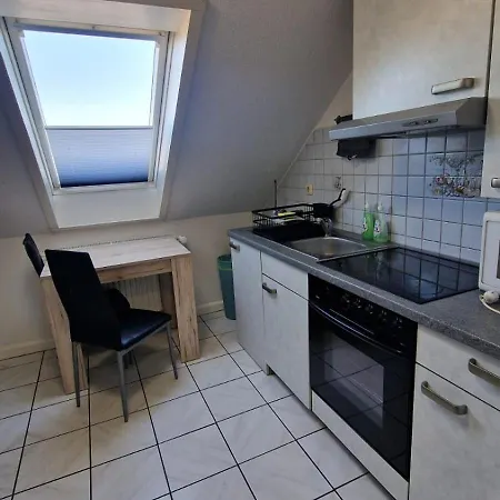 Flex Aparts - Moeblierte In شقة